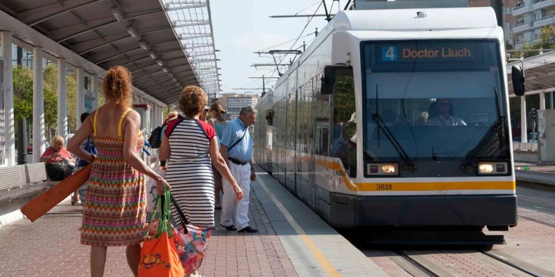 Viajeros Julio 2024 Metrovalencia